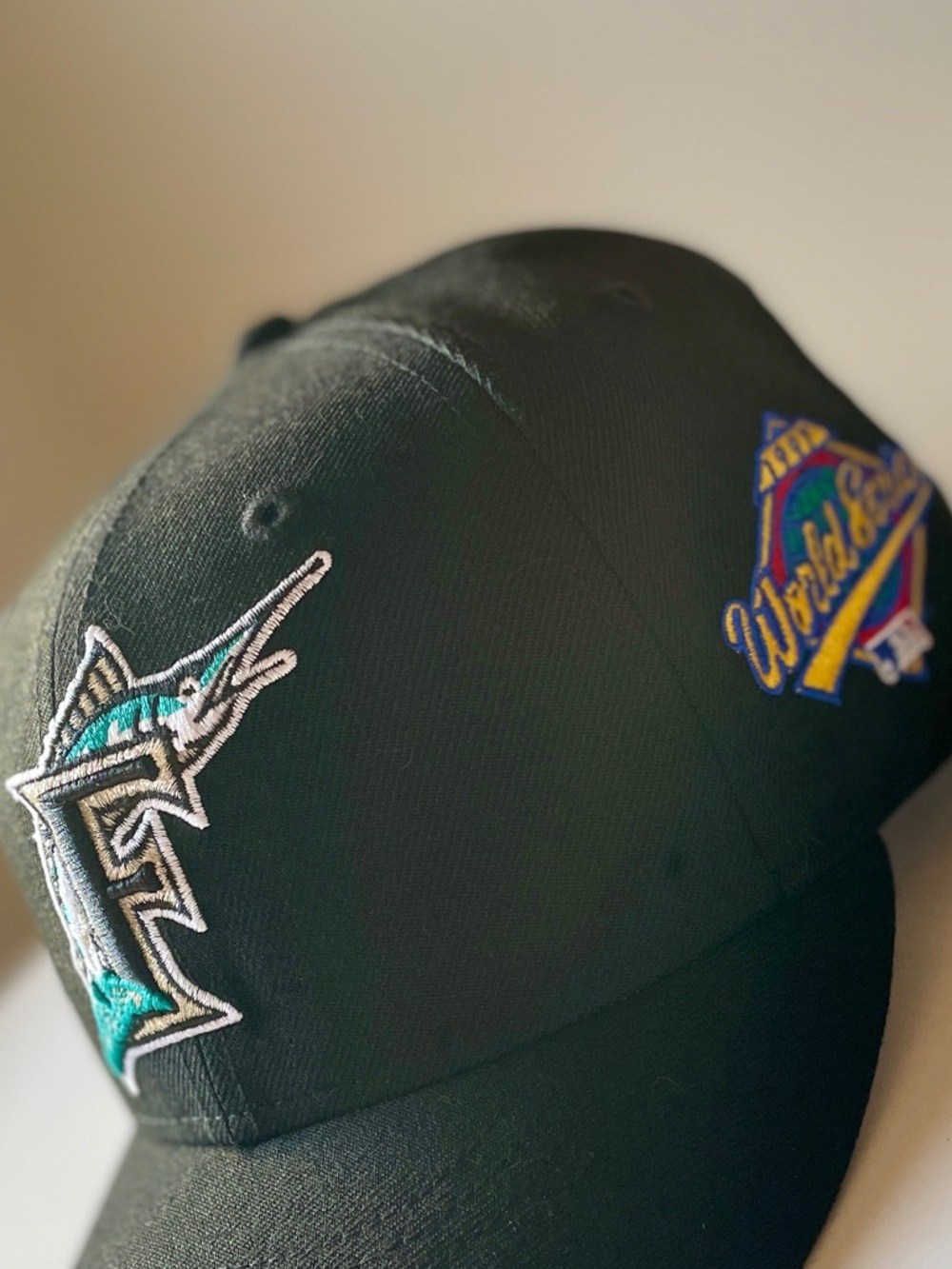 100% Wool Florida Marlins 1997 World Series Patch 59FIFTY Fitted Cap
